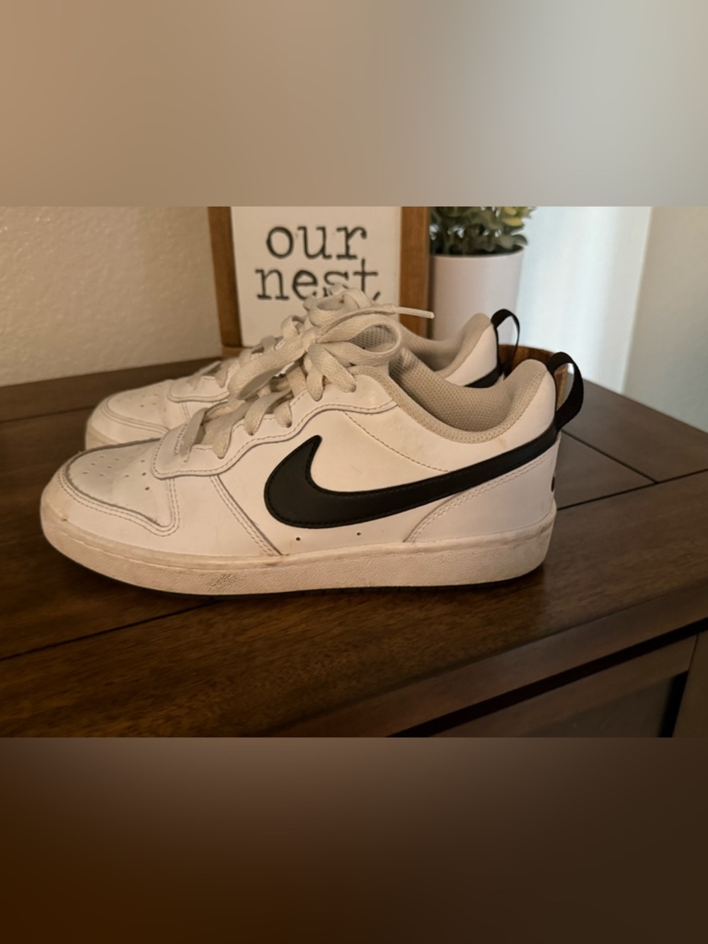 Nike White and Black Low-Top Sneakers